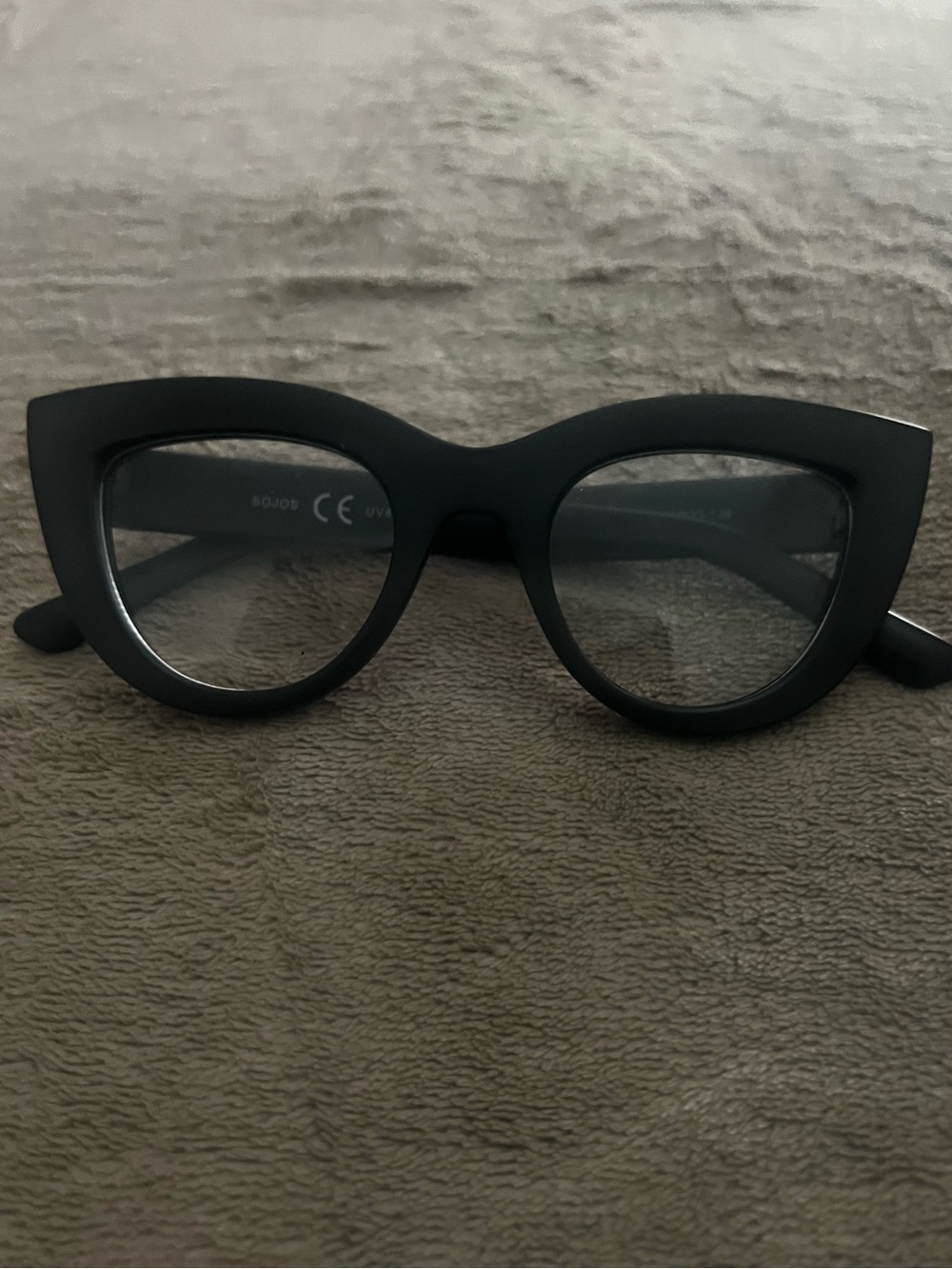 Black Cat-Eye Eyeglasses